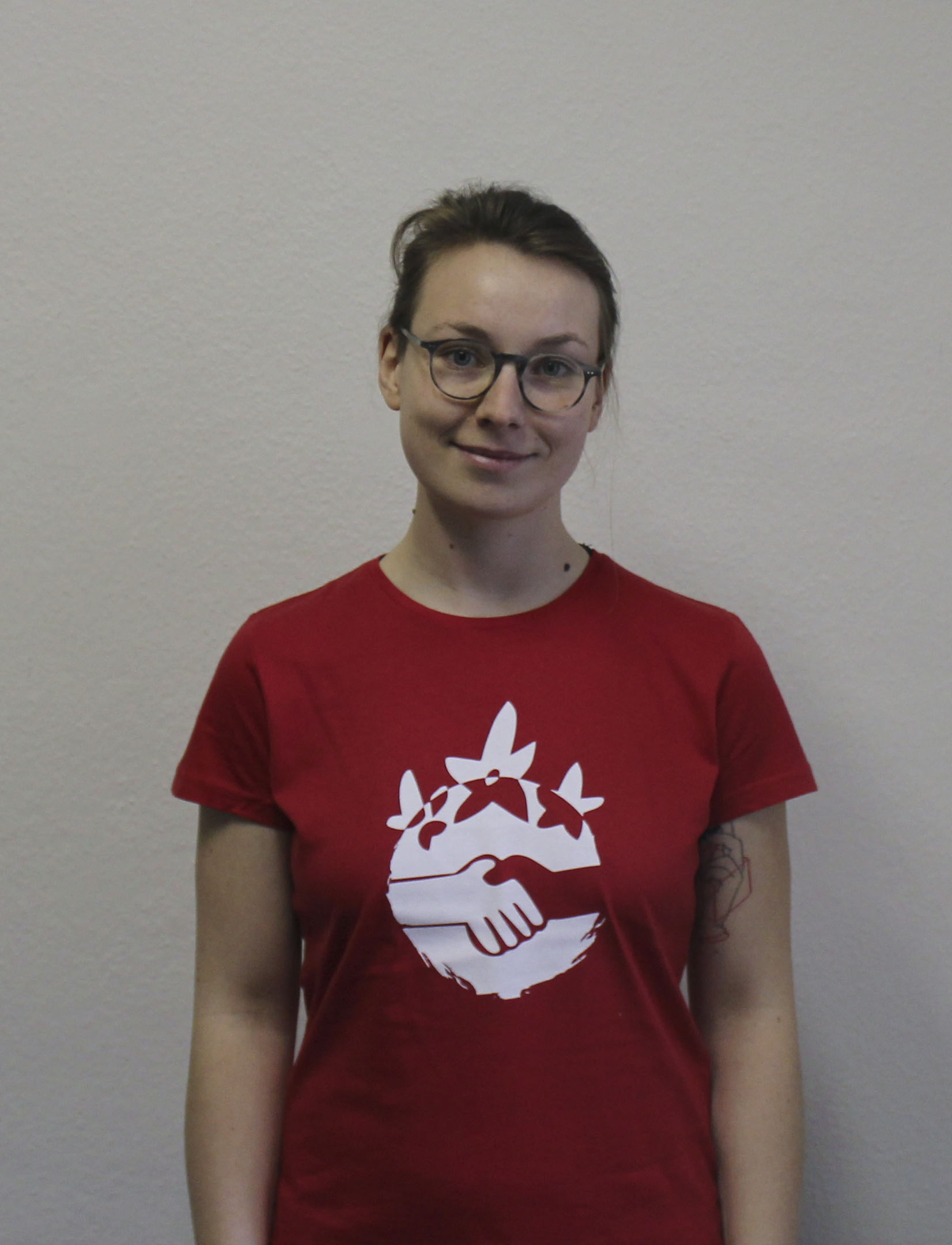 red tshirt